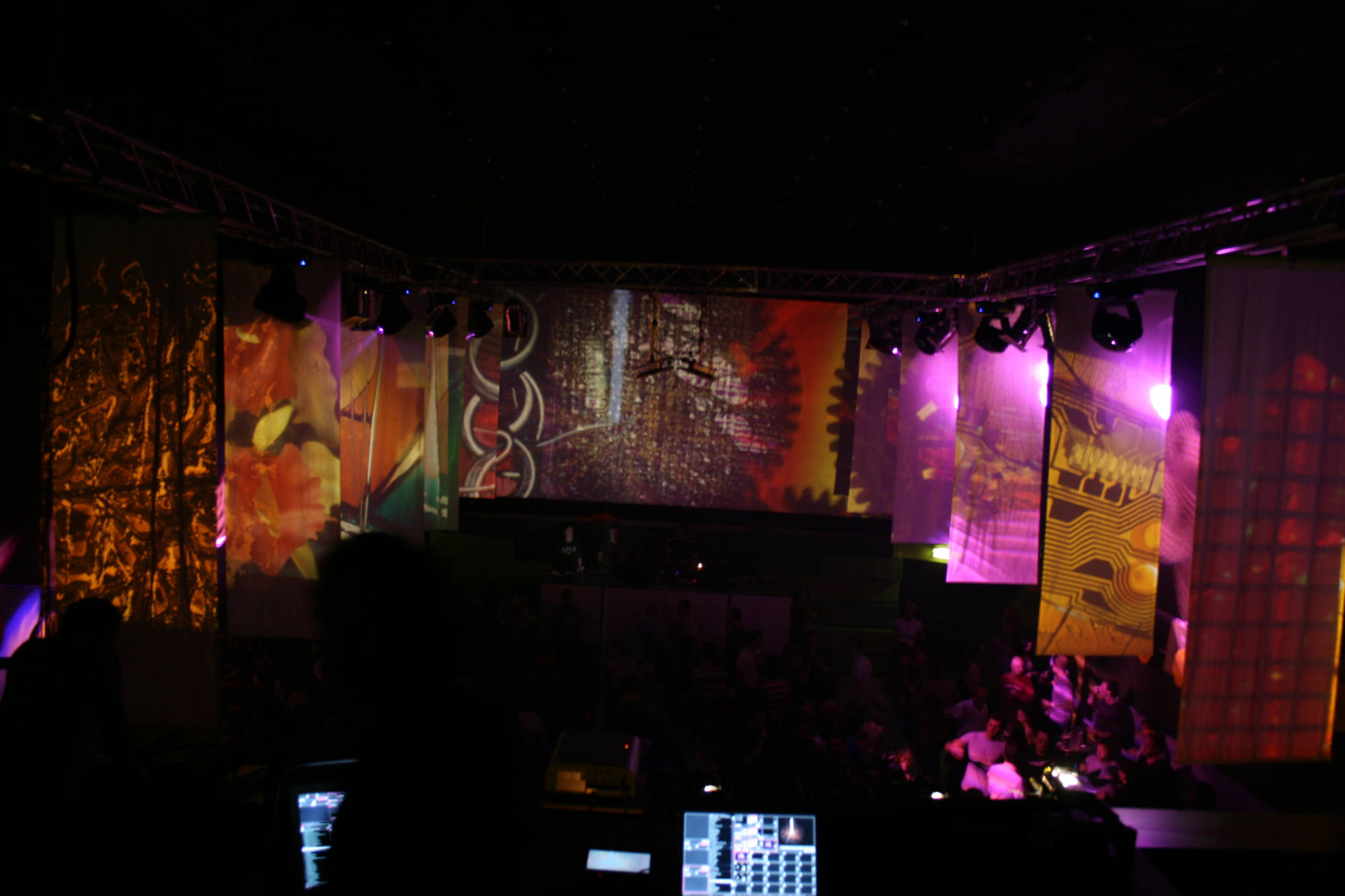 extrema, club, rembrandt, eindoven, visuals, judocus