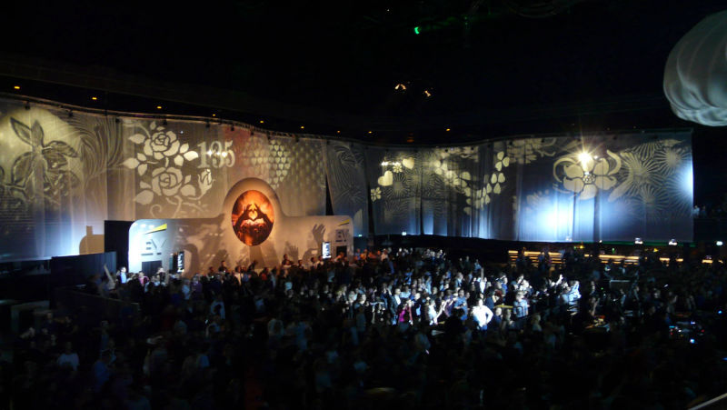 Ernst, &, Young, 35, years, ziggo, dome, projections, visuals, judocus, slidesinmotion, 2018